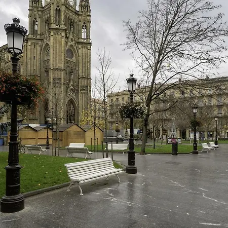 Always Easy I Catedral Lejlighed